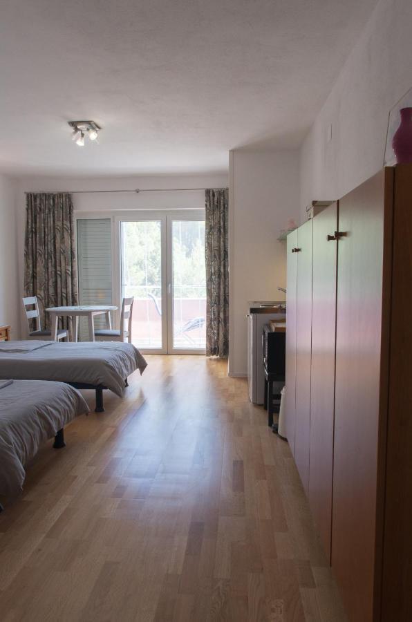Appartamento Milica Garden Prvic Sepurine Esterno foto